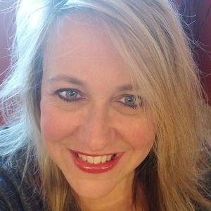 Meet your Posher, Traci